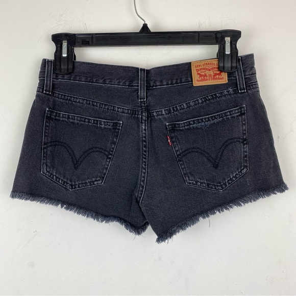 Levi Strauss & Co. size 29 Women’s Black Distressed Denim Cutoff Jean Shorts - Picture 4 of 6